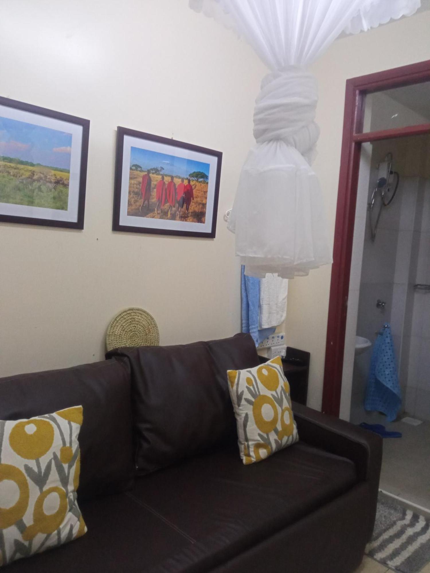 Madini Furnished Apartment 1 Near Jkia Sgr Найроби Екстериор снимка